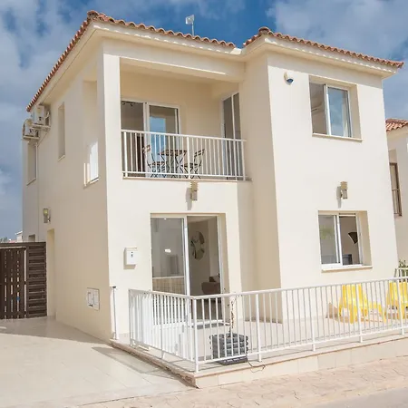Villa Daphnia Protarász